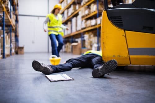 Gesetzliche Unfallversicherung: Regressanspruch gegen Unternehmer bei grob fahrlässig verursachtem Arbeitsunfall