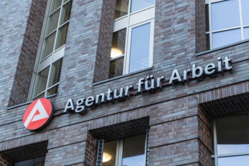 Arbeitslosengeldanspruch bei Eintritt der Arbeitslosigkeit an Sonnabend