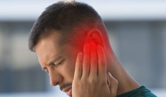 Arbeitsunfall – Tinnitus als Folge einer bei einem Verkehrsunfall erlittenen HWS-Distorsion